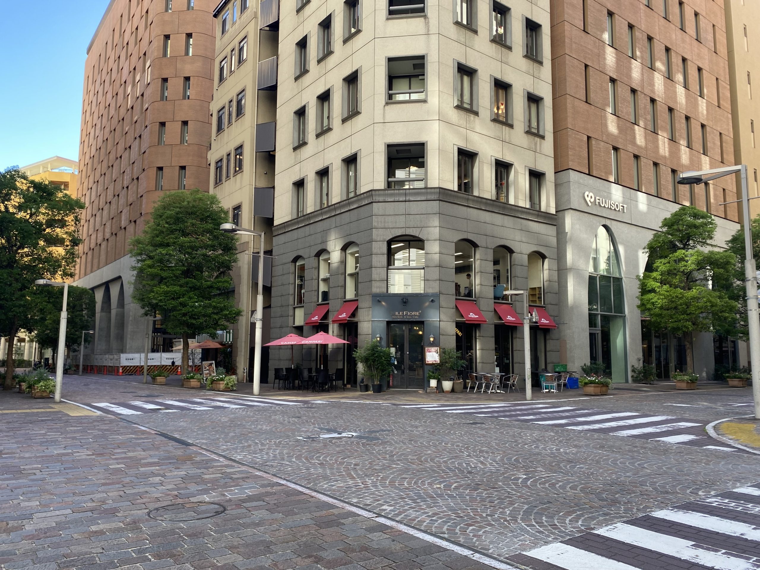 話題沸騰「カフェ ラスター」独占取材！限定メニューと混雑回避法