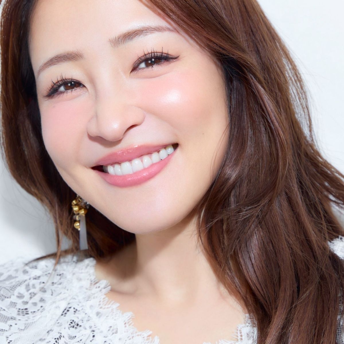 大沢あかね急変の真相は整形？目元や鼻の疑惑と劇的変化を徹底検証