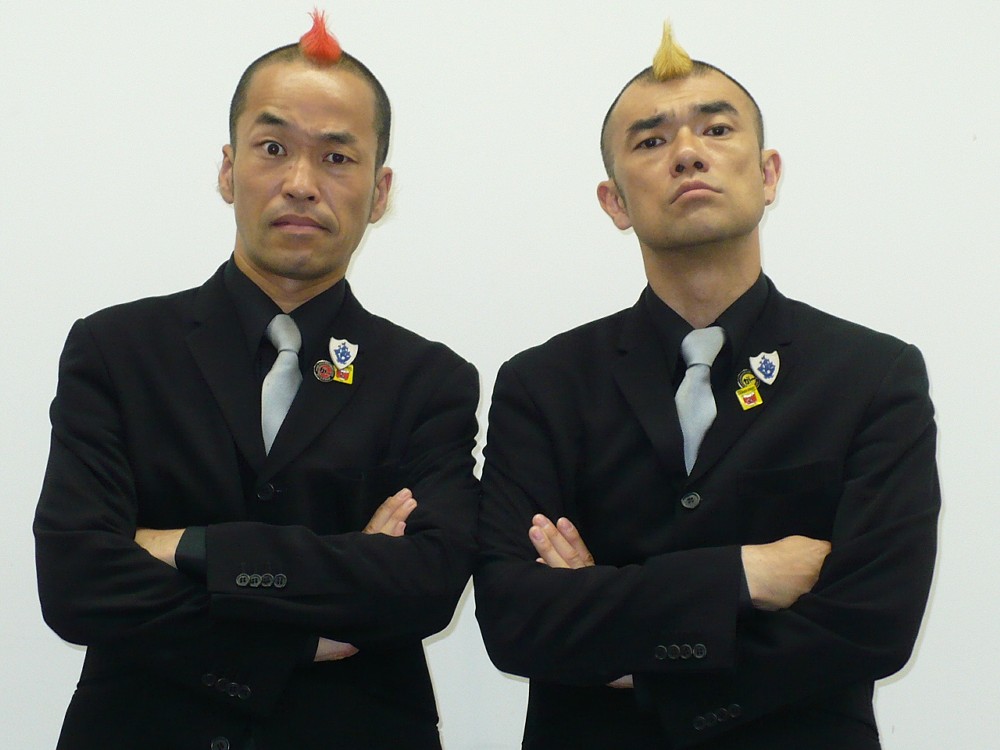 赤いモヒカンが世界を揺らす！2026年「が〜まるちょば」が拓くサイレントエンタメの衝撃と最前線