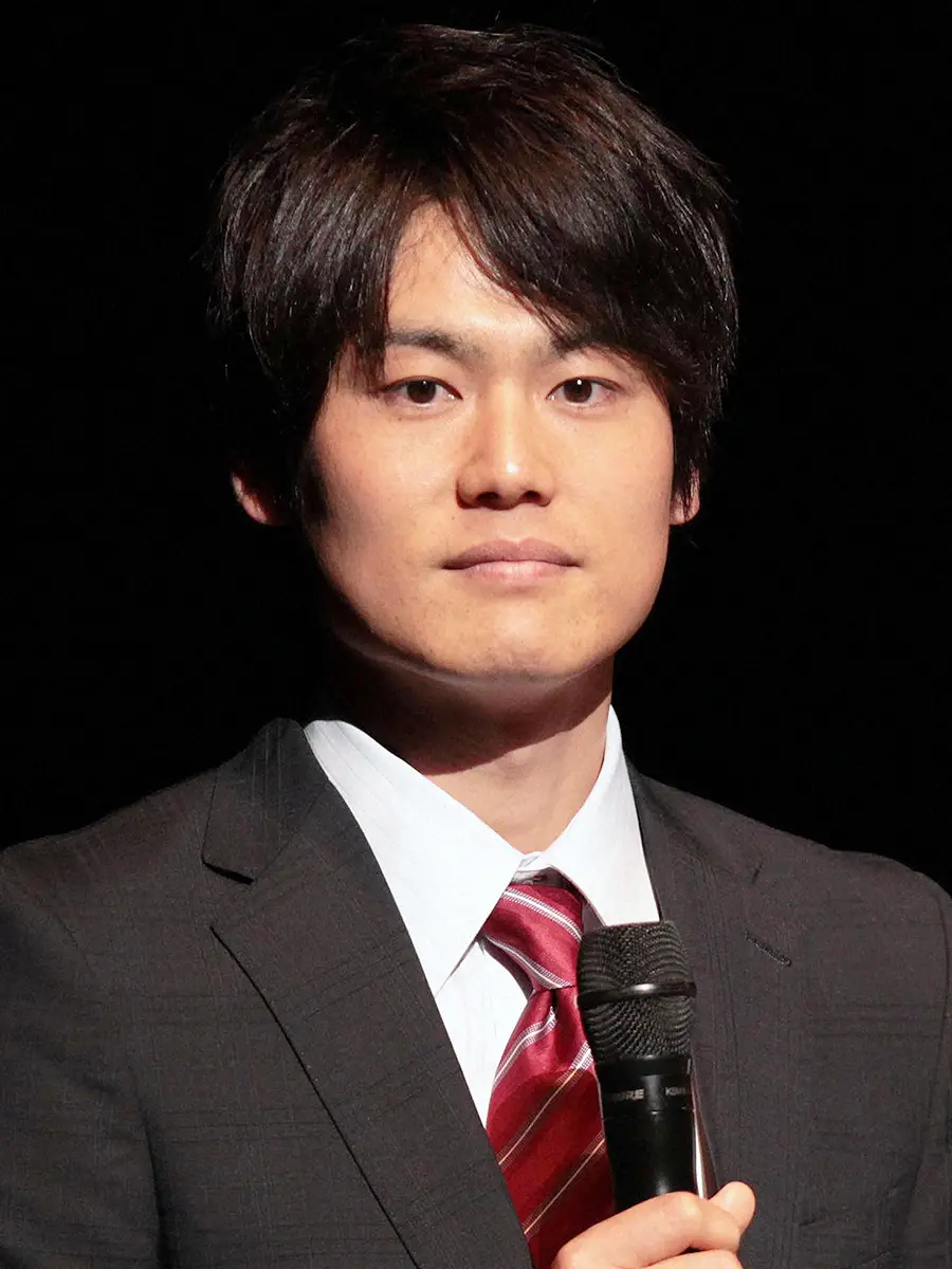 上重聡の結婚相手と妻の噂は？独身を貫く理由や歴代彼女の真相