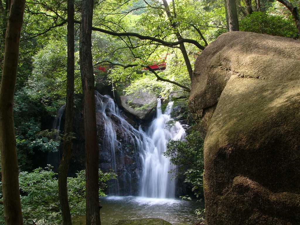 竜吟の滝の龍伝説と七滝の絶景！最新見どころ・所要時間・アクセス解剖