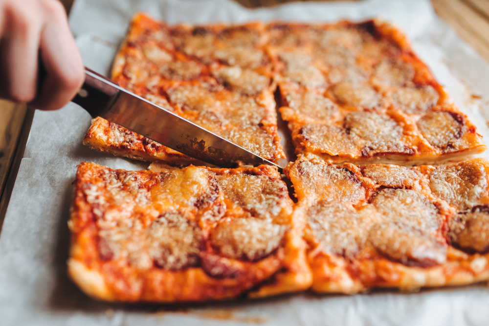 Cut Pizza in Squares