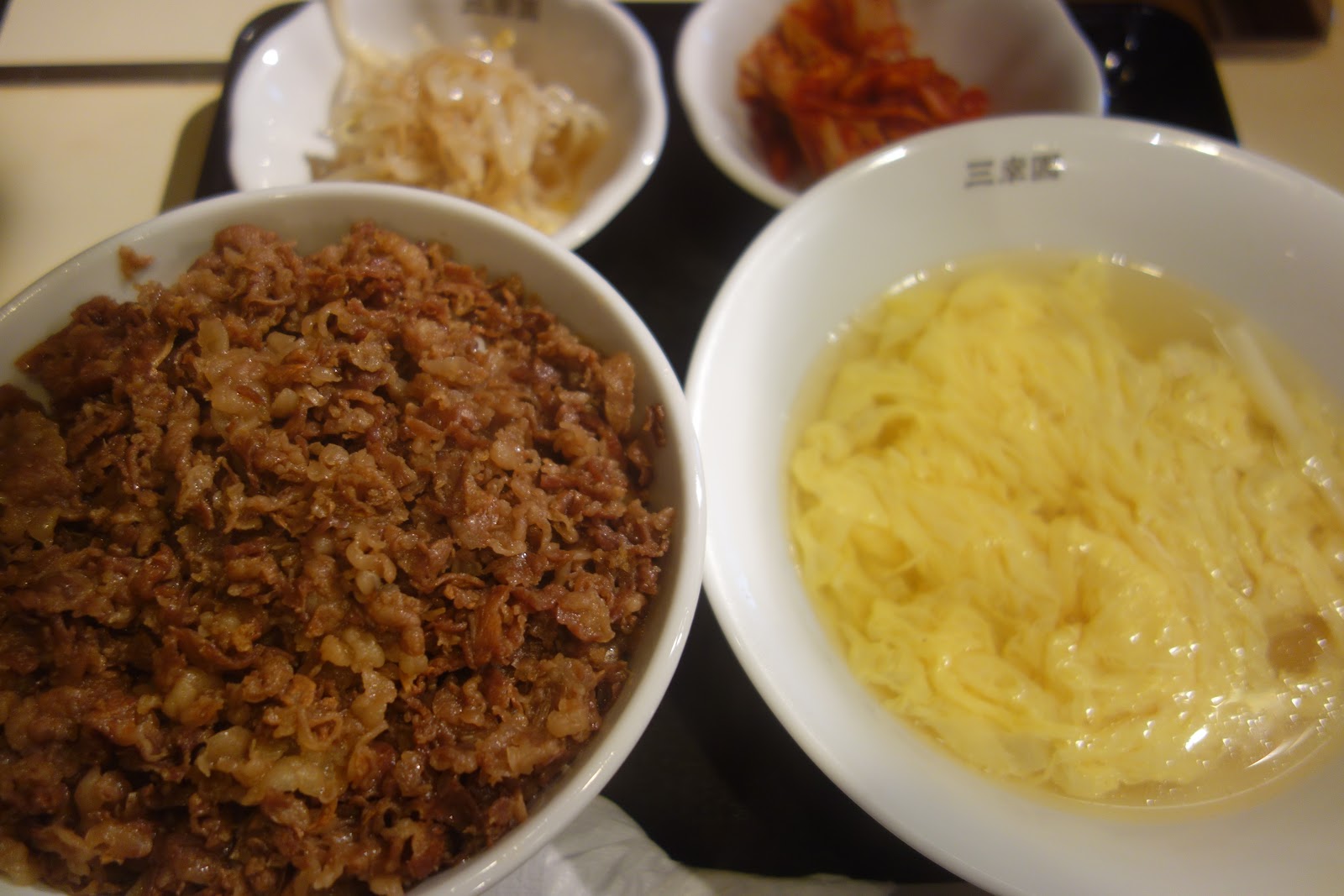 芸能人が通う麻布十番「三幸園」の秘密！名物カルビと最新予約事情
