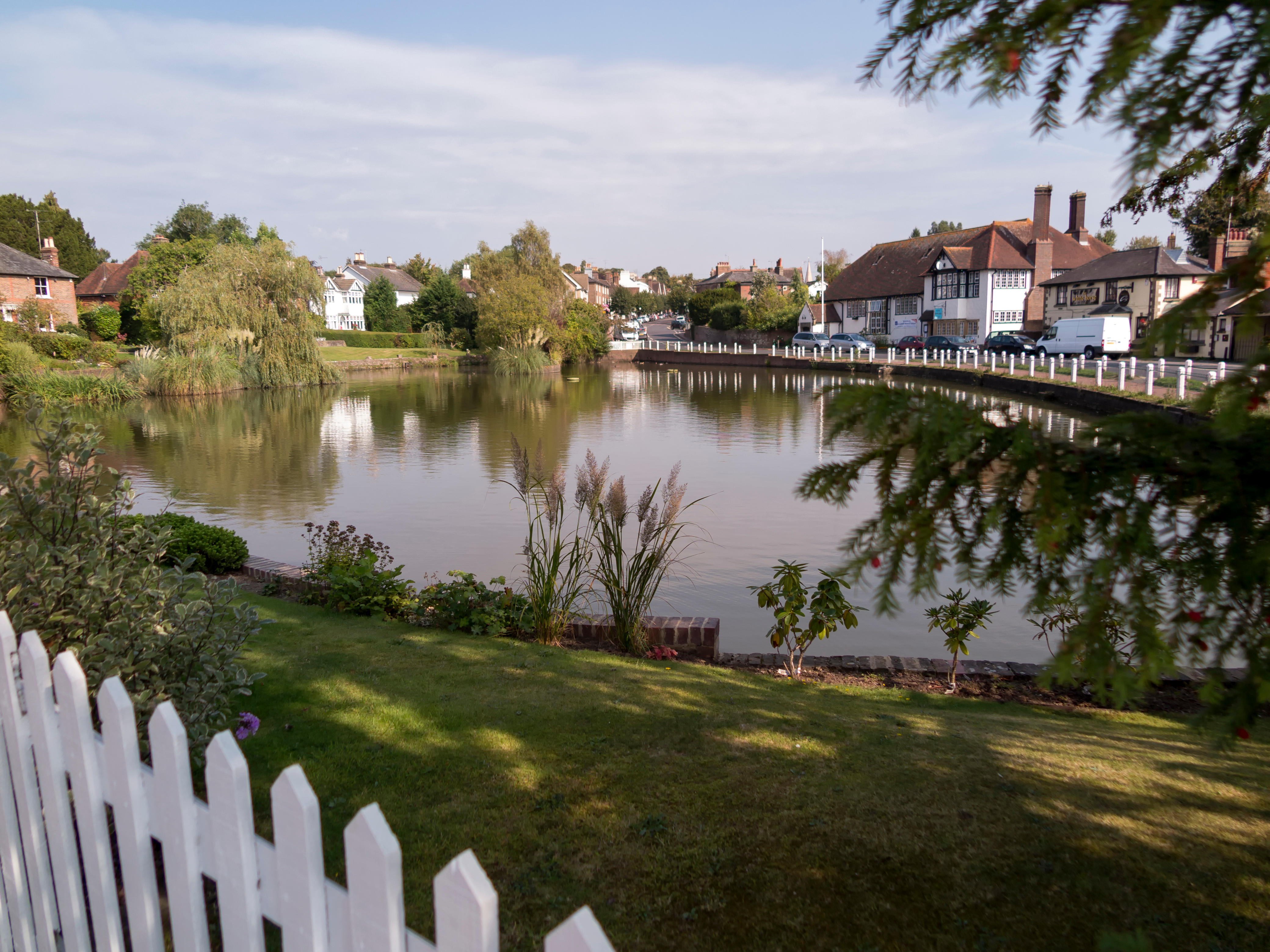 Best Places to Live Near London England