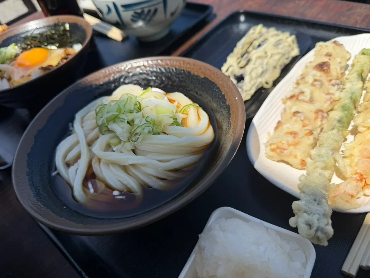 当別かばと製麺所の全貌｜営業期間の秘密と混雑回避＆天ぷら攻略