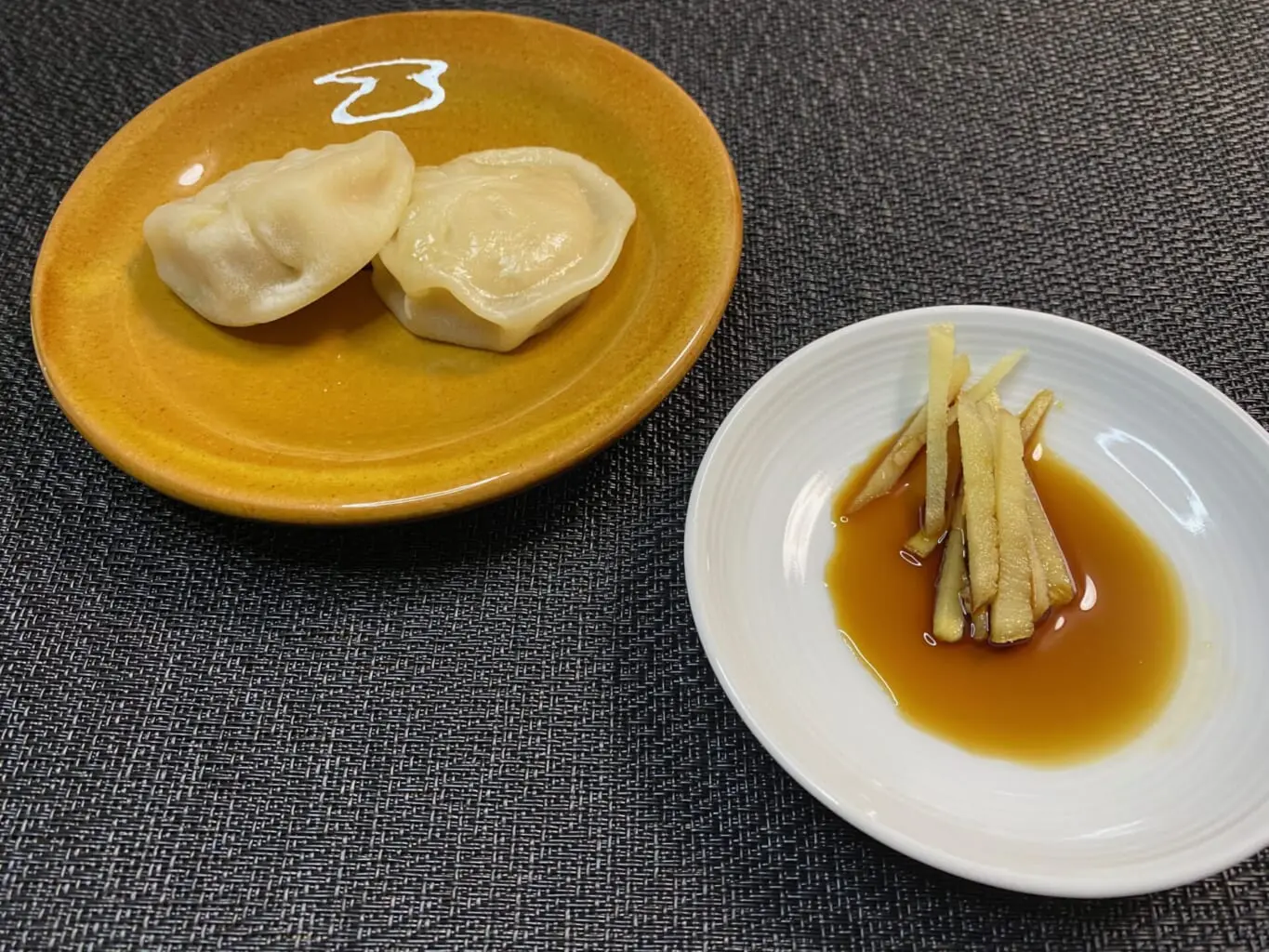 小籠包の食べ方完全ガイド｜肉汁を逃さず味わう黄金比と台湾本場の流儀