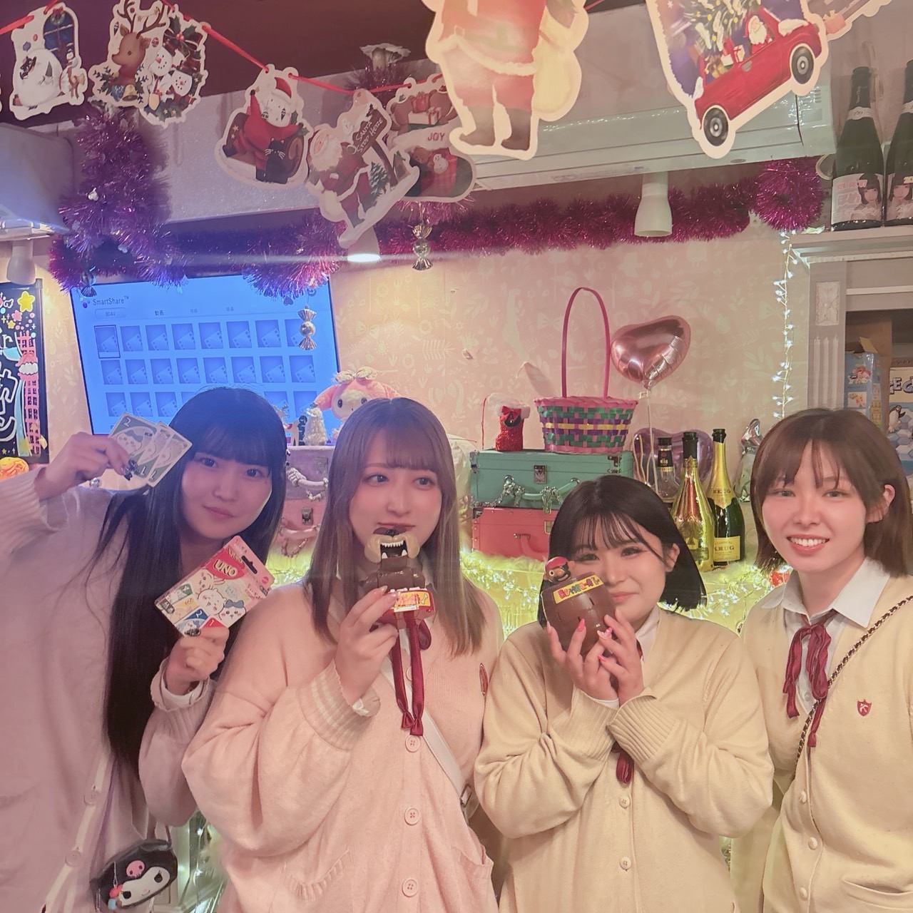 コンカフェ嬢の実態と裏事情を徹底解明！給料・トラブルの真相と防衛策