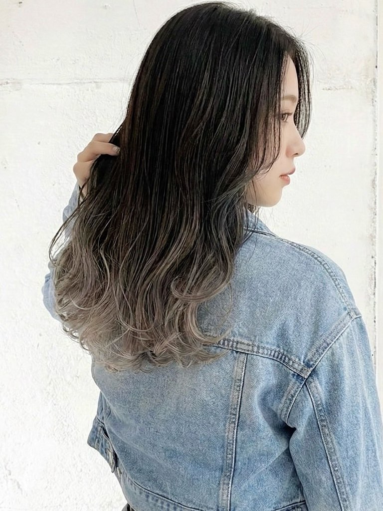 黒髪ベースのグラデーションがなぜ人気？プリン髪を防ぎ垢抜ける真相