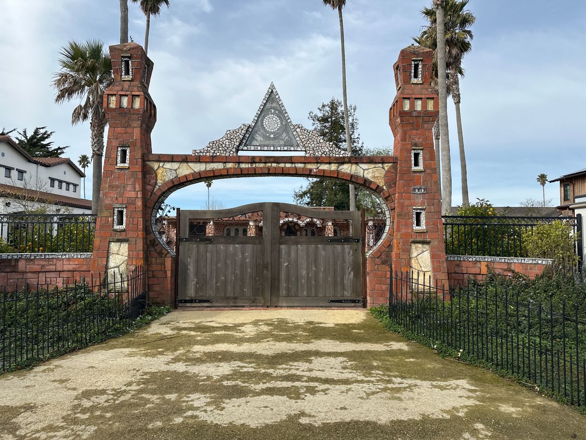Court of Mysteries Santa Cruz