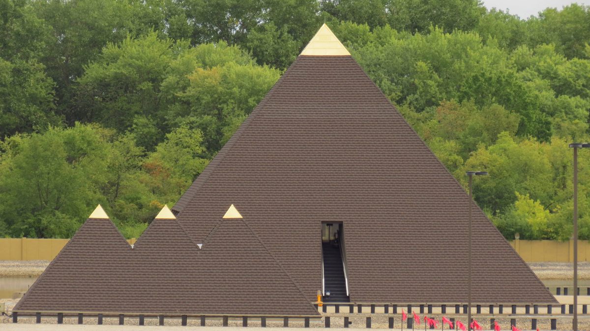 Pyramid Wadsworth Il