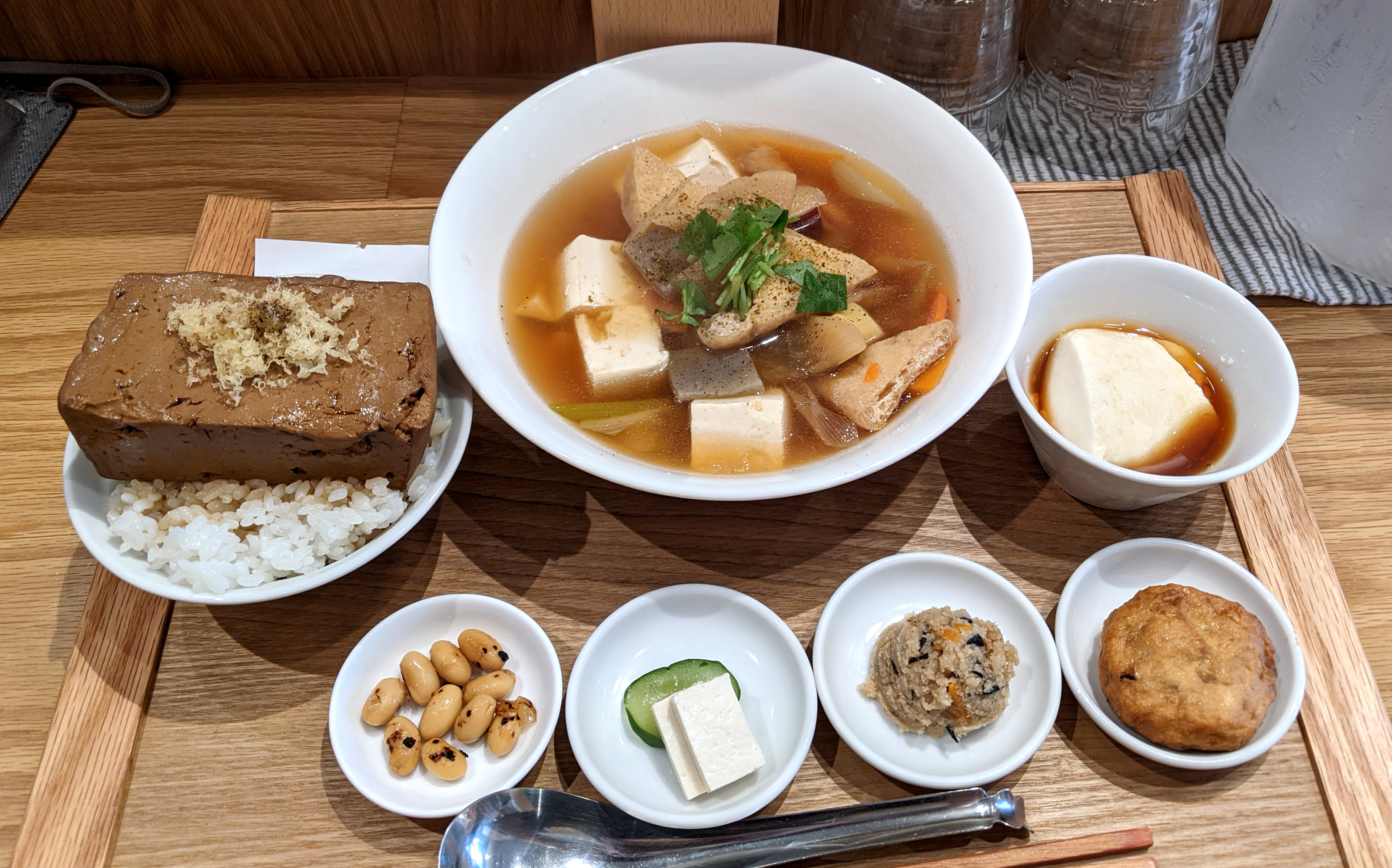 ミシュランも唸る豆腐料理専門店！職人の技と予約必勝法を極秘取材