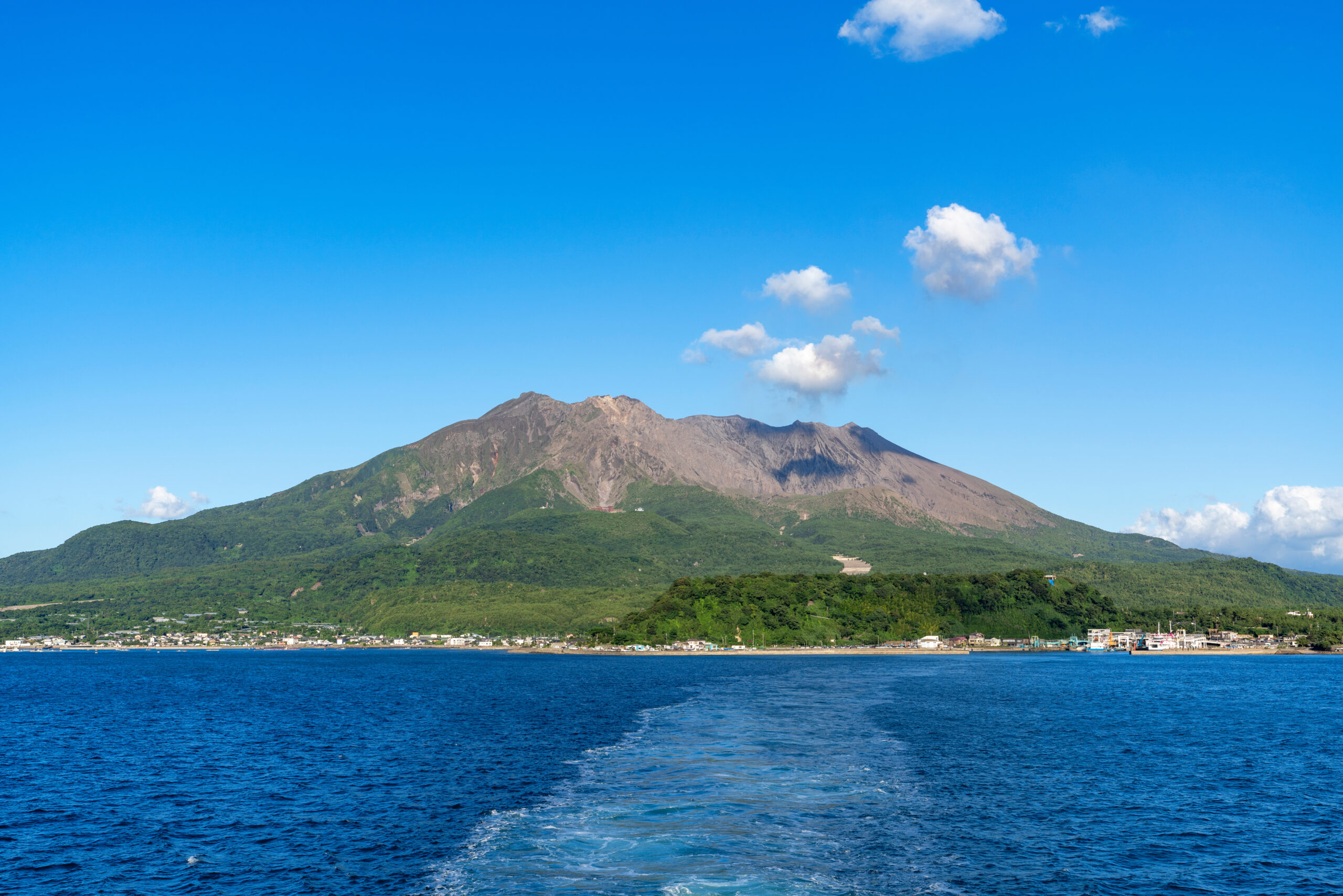 2026年最新リポート：進化した桜島港フェリーターミナルが切り拓く錦江湾観光の未来と知られざる魅力