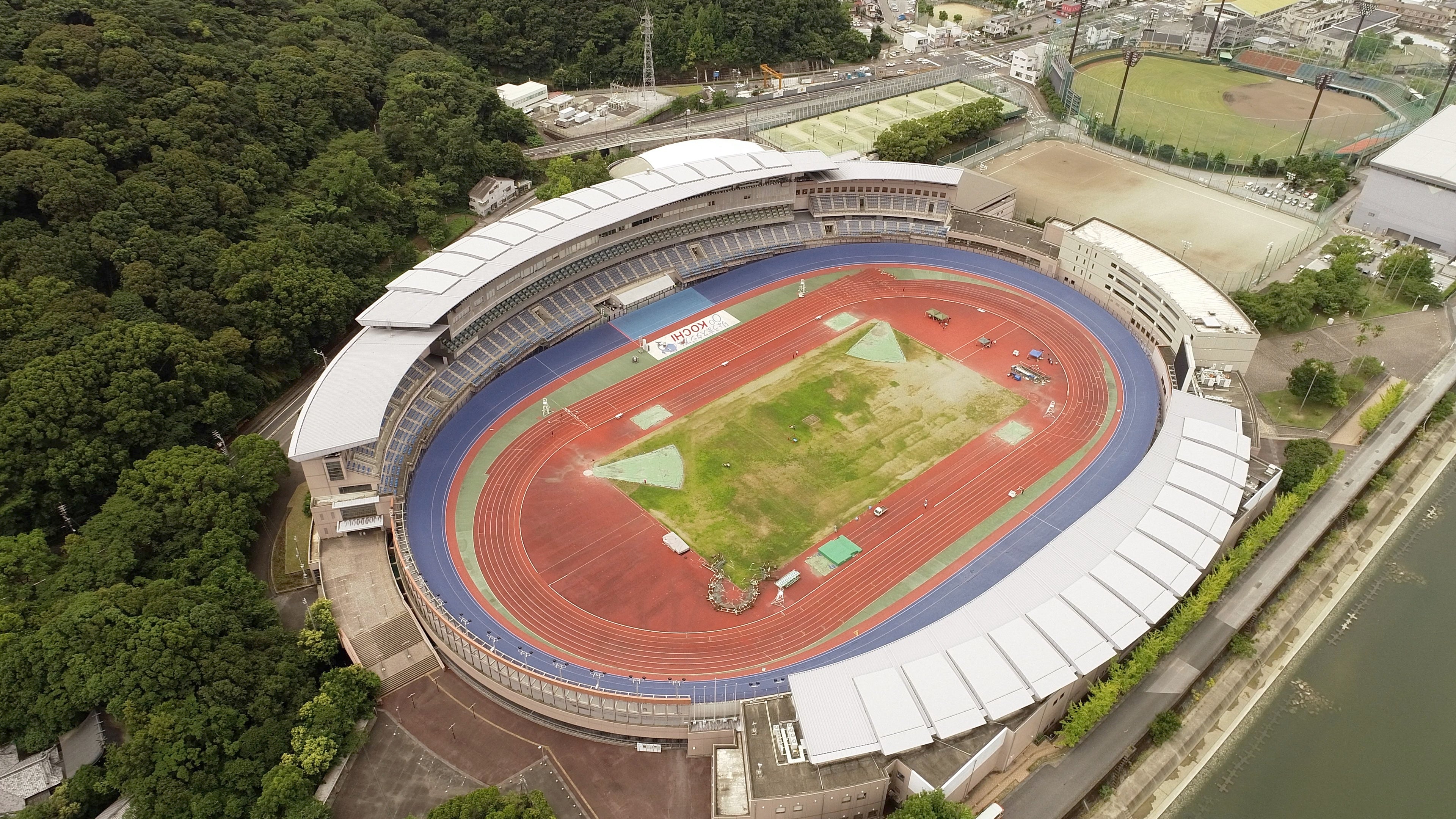 500Mバンクの聖地が魅せる新たな熱狂！2026年「高知競輪」のリアルと進化に迫る