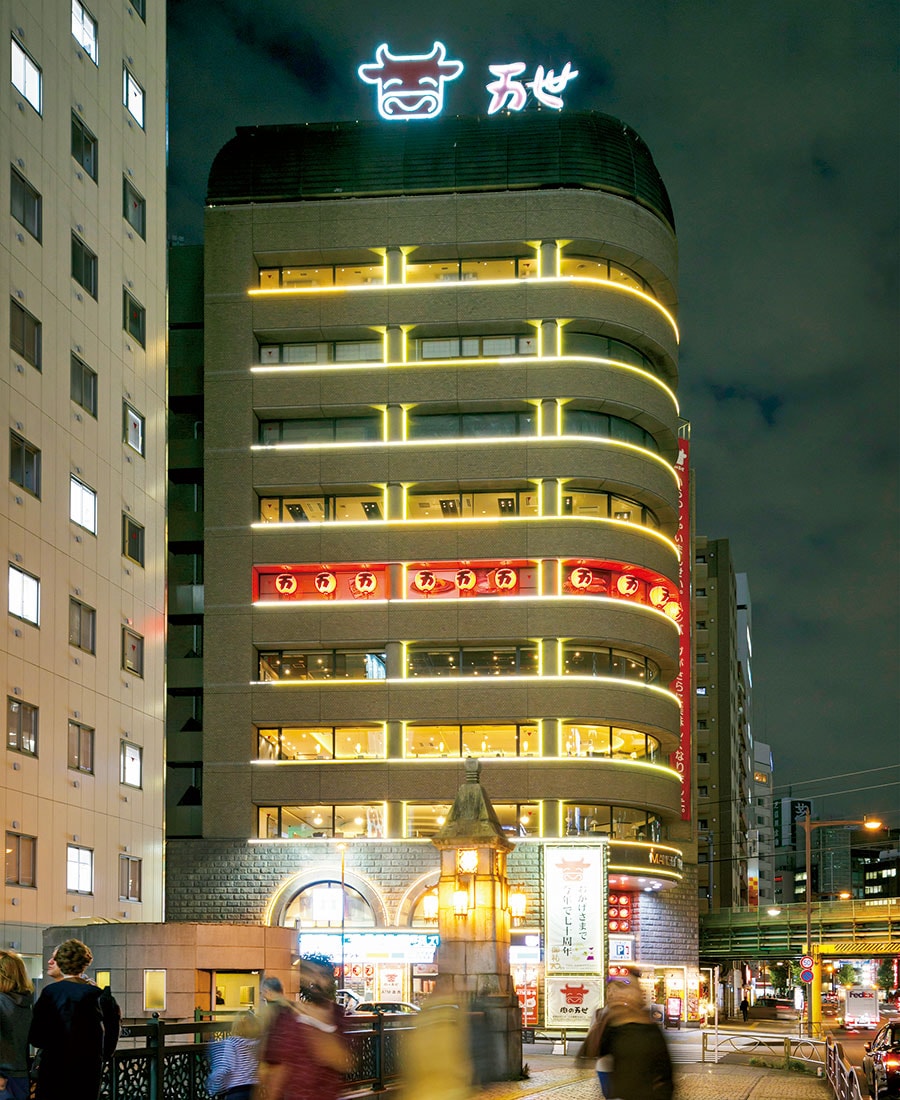 秋葉原万世ビルの閉店理由と売却先は？跡地再開発の現在を追う