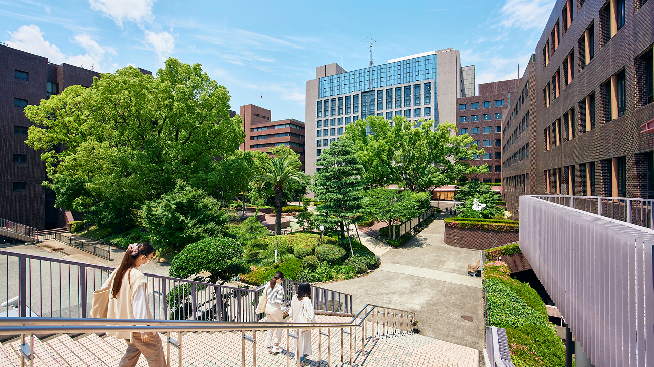 武庫川女子大学が就職に強い理由とは？学部偏差値や評判の真相を徹底解説