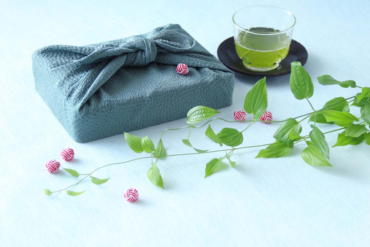 手土産にお茶はタブー？縁起が悪いとされる真相と正しい贈答マナー