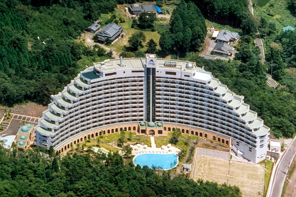 絶景温泉と独占プランの全貌。ロマネスクリゾート霧島を徹底取材