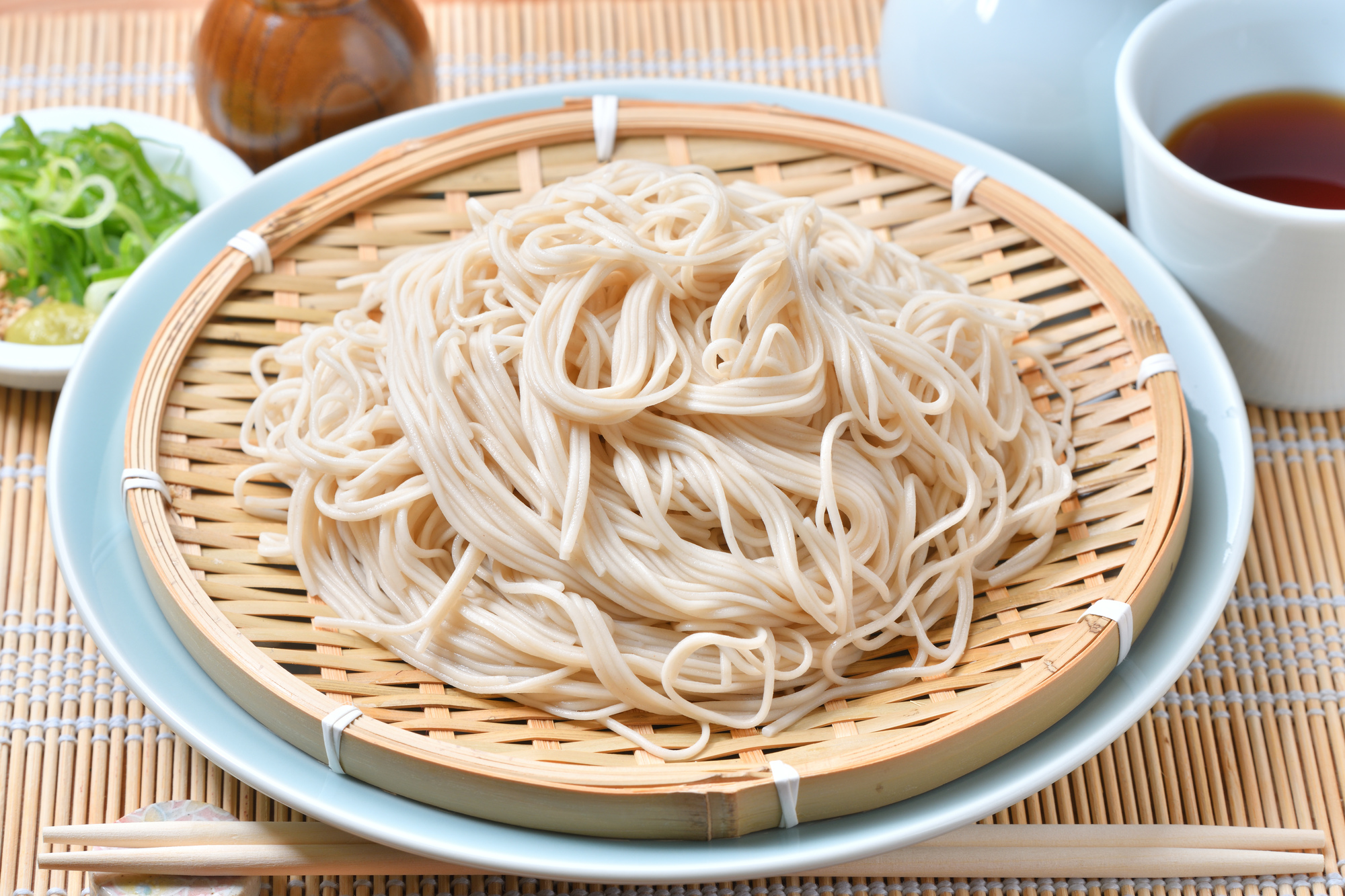 さらしな蕎麦が白い本当の理由｜江戸三大蕎麦の違いを徹底解説