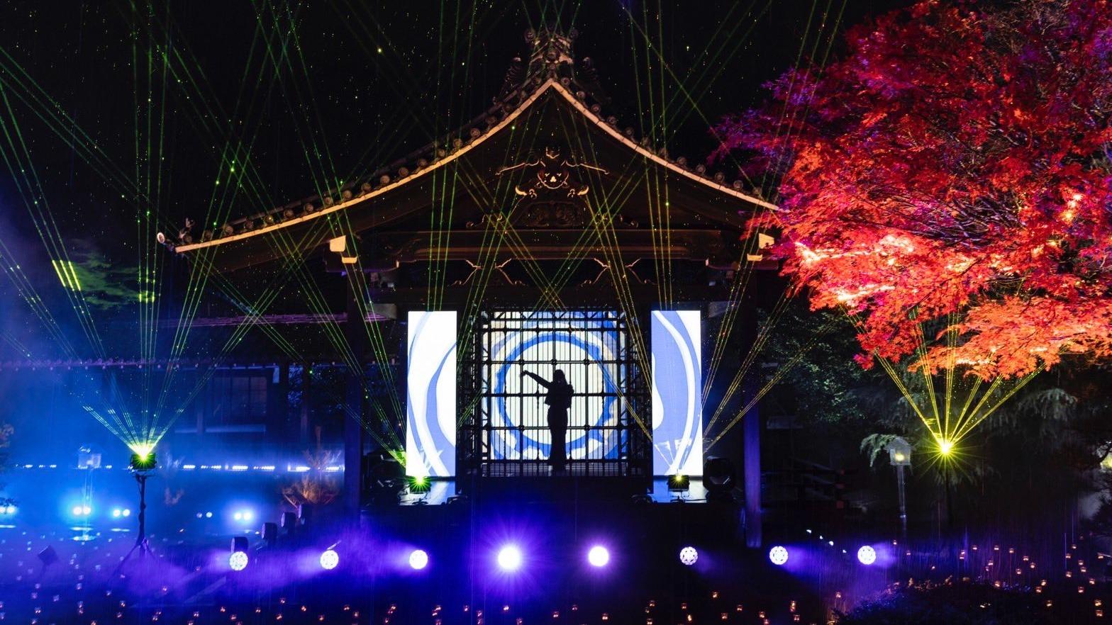 Ado紅白の衝撃演出と顔出しの真相！東本願寺中継や歴代名曲を徹底解剖