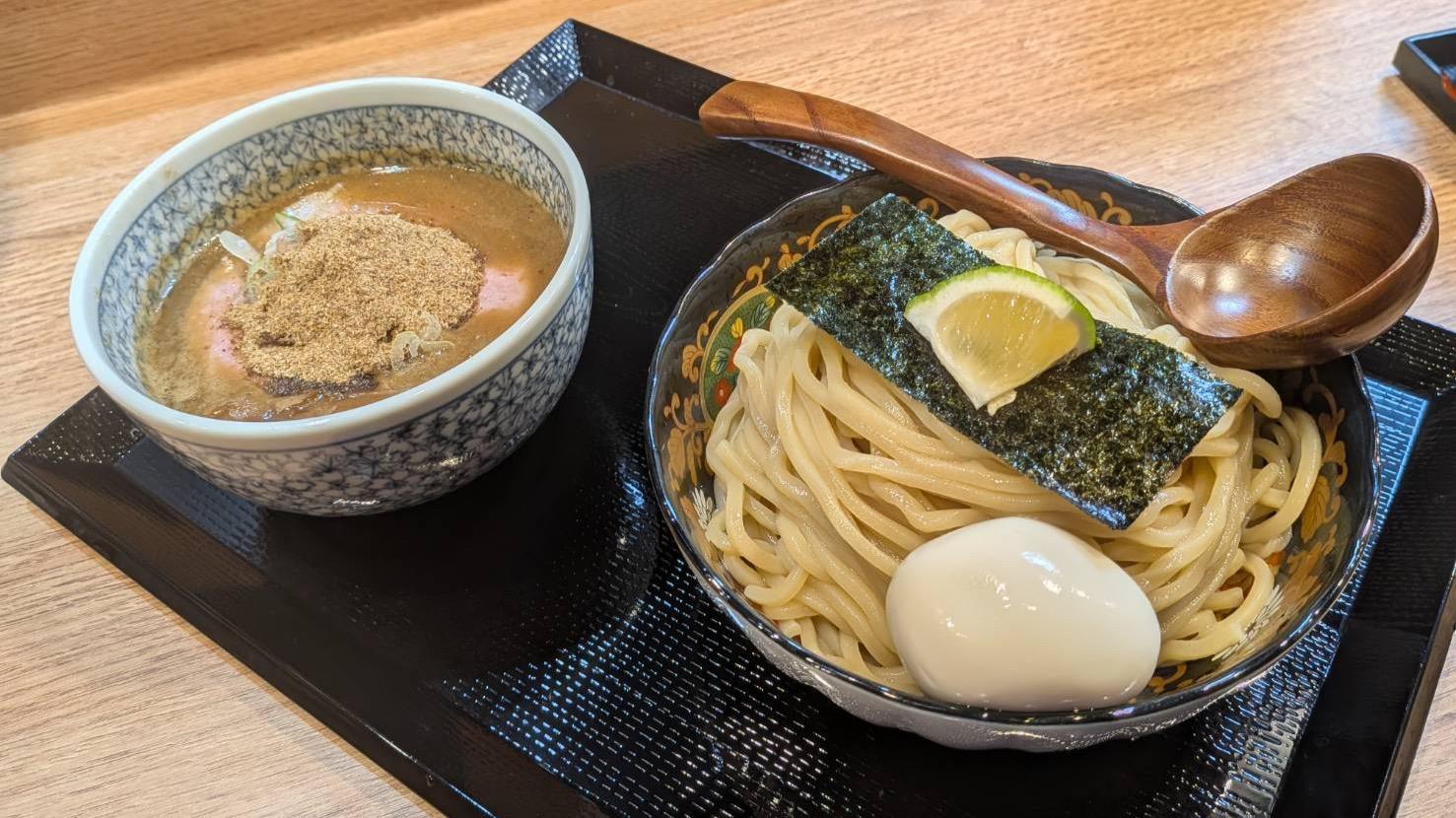 カナリアラーメンの評判と現在地！味と閉店疑惑の真相【2026】