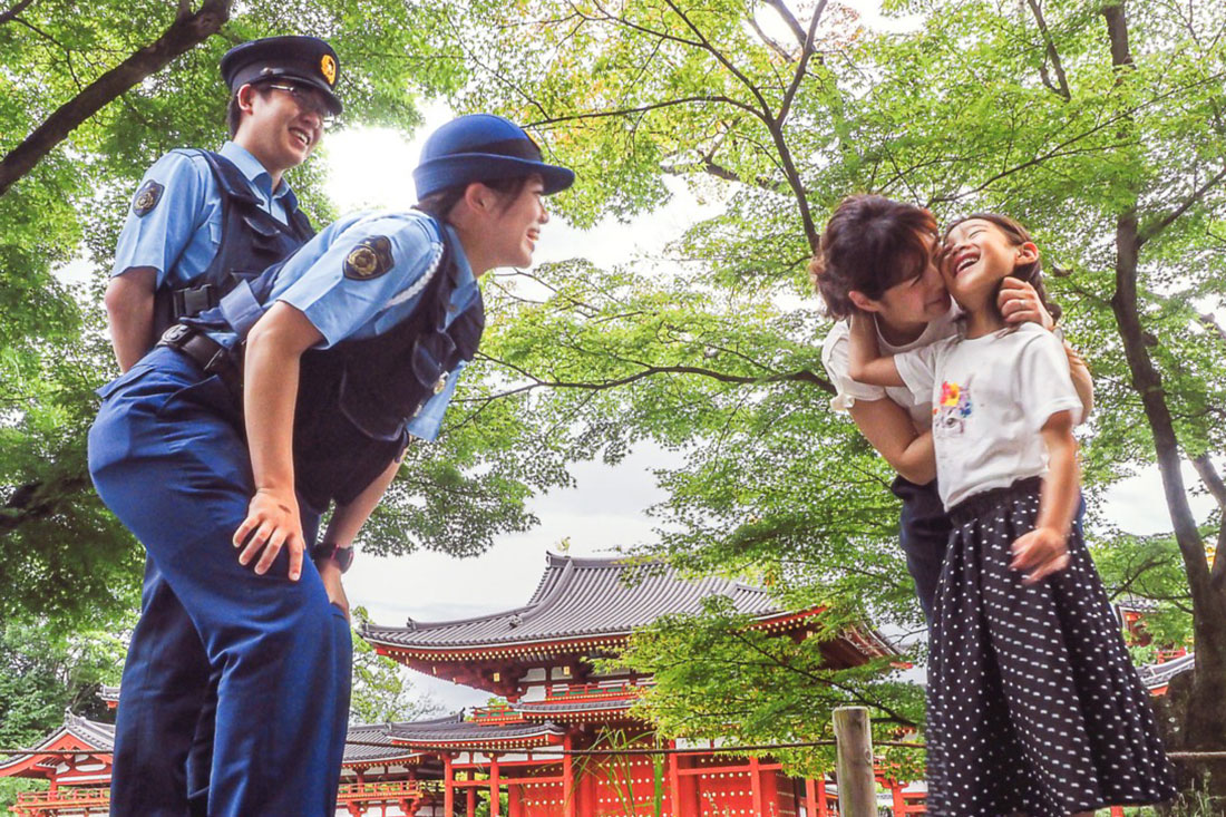京都府警の採用倍率と年収の実態｜免許更新や治安の真相を徹底検証